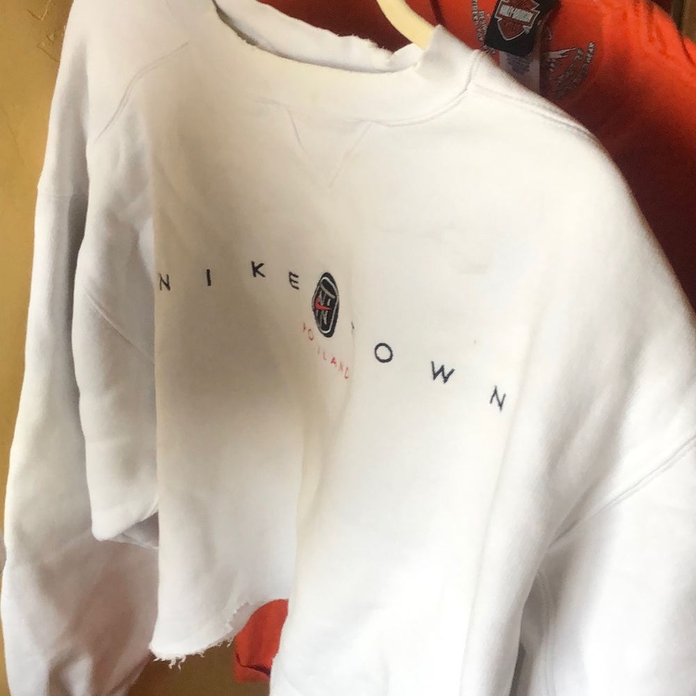 vintage cropped nike sweatshirt/pullover